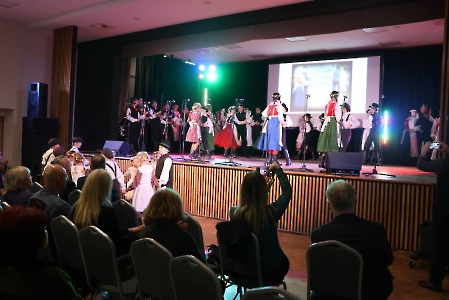 Nastrojeni na tradycje fotogaleria 2-12
