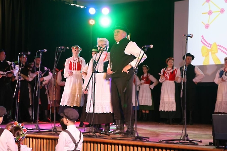 Nastrojeni na tradycje fotogaleria 2-13