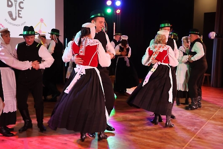 Nastrojeni na tradycje fotogaleria 2-21