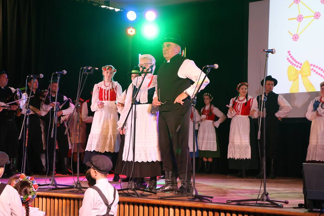 Nastrojeni na tradycje fotogaleria 2-13