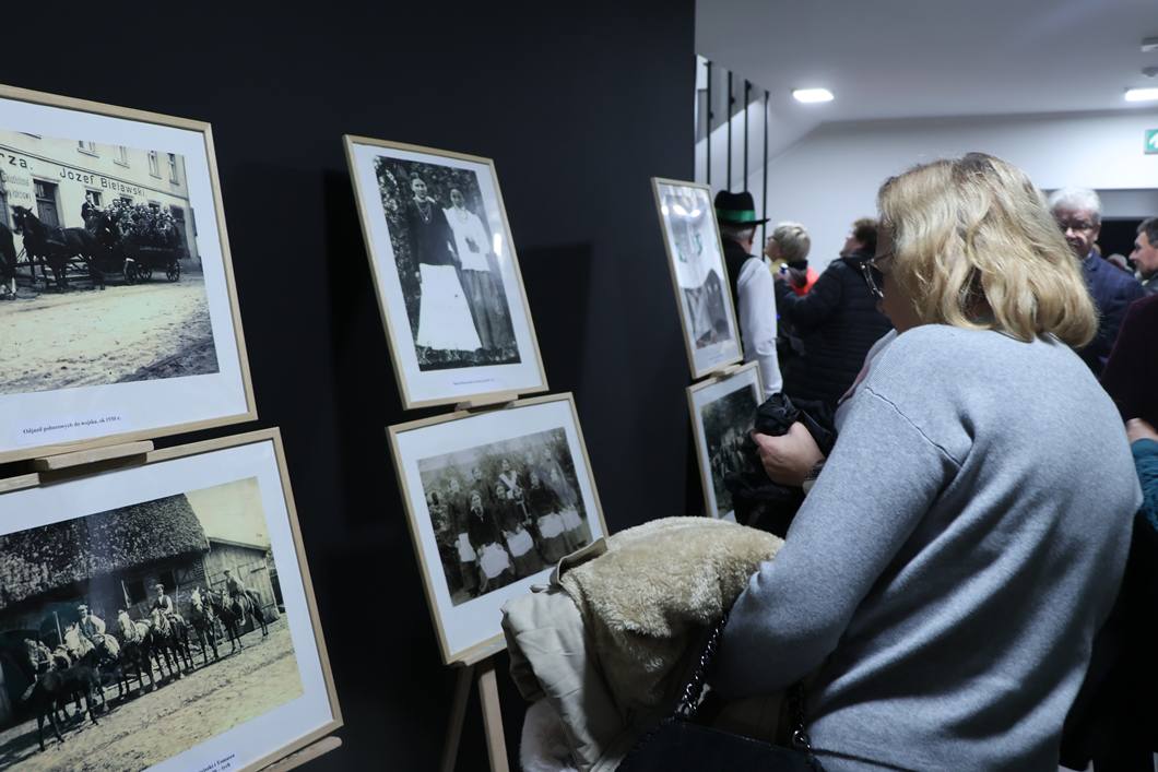Nastrojeni na tradycje fotogaleria 2-74