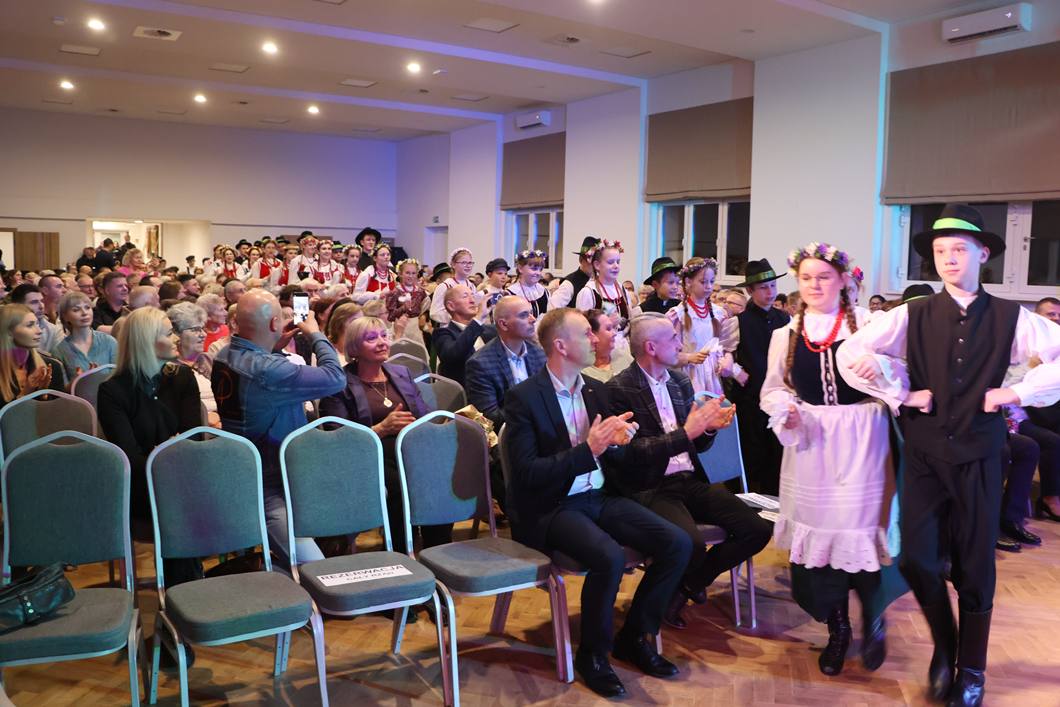 Nastrojeni na tradycje fotogaleria 2-8