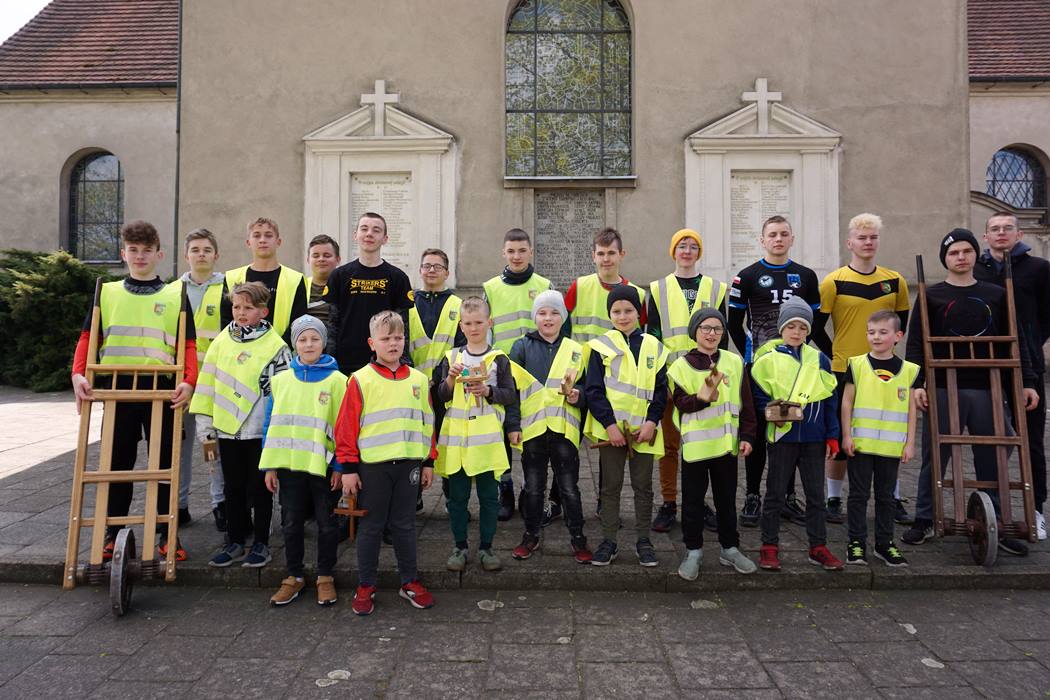 Wielkanoc 2022-25