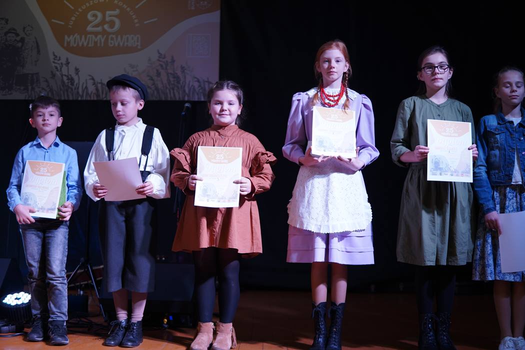 MÓWIMY GWARĄ 2021-55